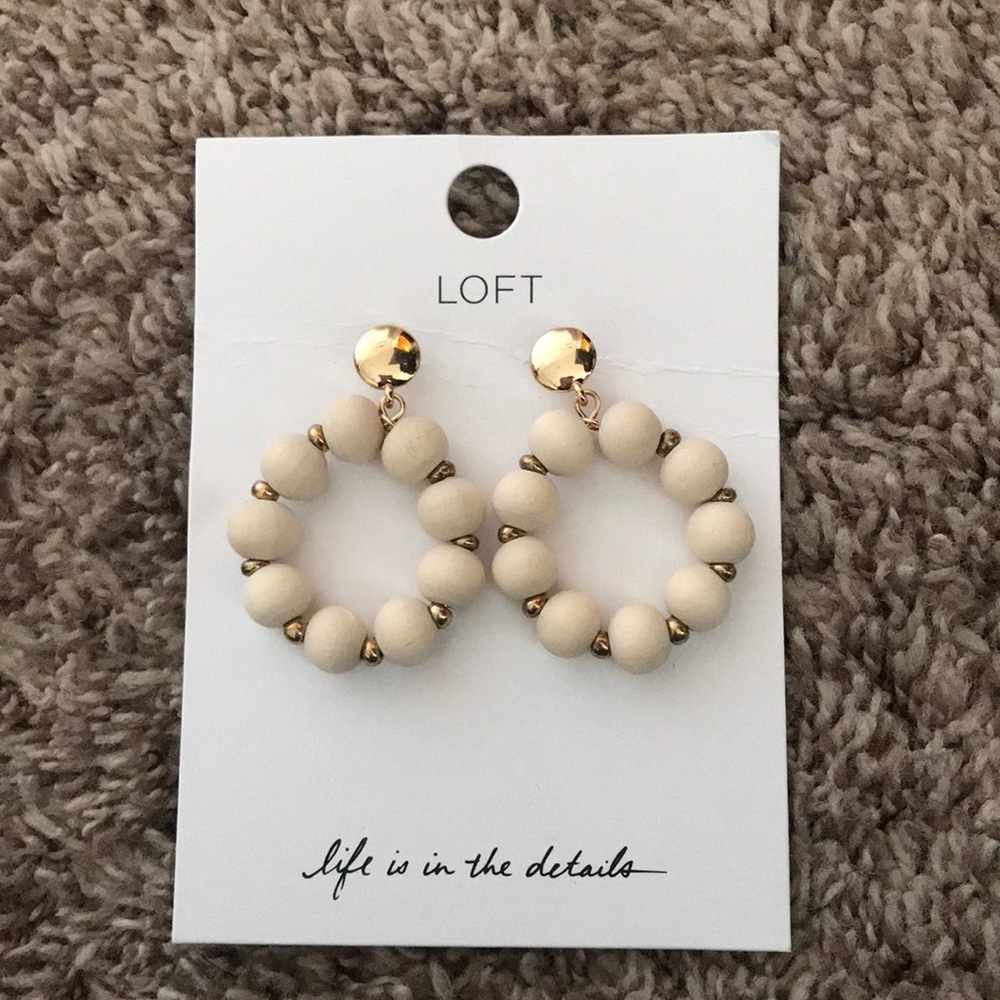Loft wooden bead and gold circle earrings